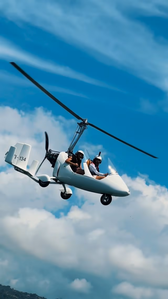Welcome to the year 2026! We hope to see you in the airs of Costa Rica this season! 